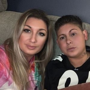 Meet your Posher, Kiki